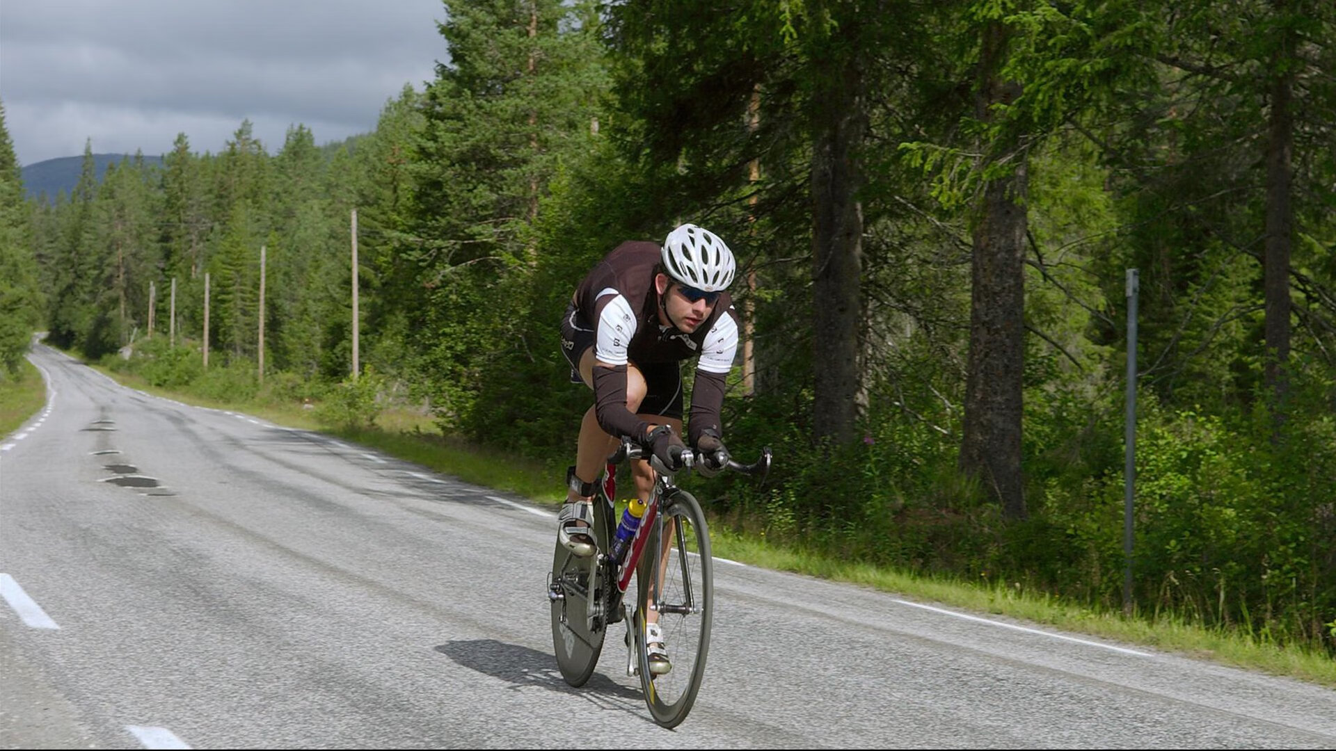 卡特的精准踢球与强大心态帮助全黑队击败最强对手，卡特 球星